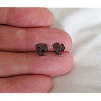TAKAHOME Stainless Steel 7mm Black Ninja Star 316L Stud Earrings.