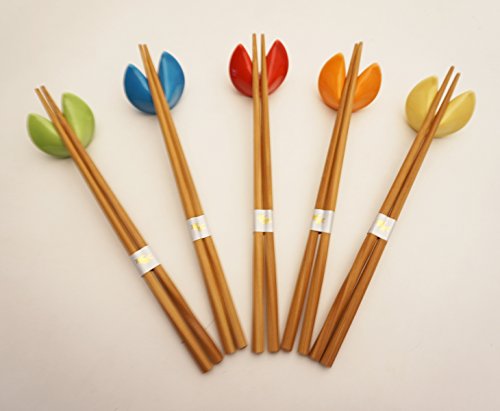 Wooden Chopsticks with Fortune Cookies Chopsticks Rest 5 Pair Assorted Colors Chopsticks Set Dining Table Starter Kit Beautiful Gift Item Nicely Packaged