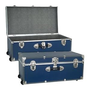 Seward Rover 30″ Trunk with Wheels & Lock, Black