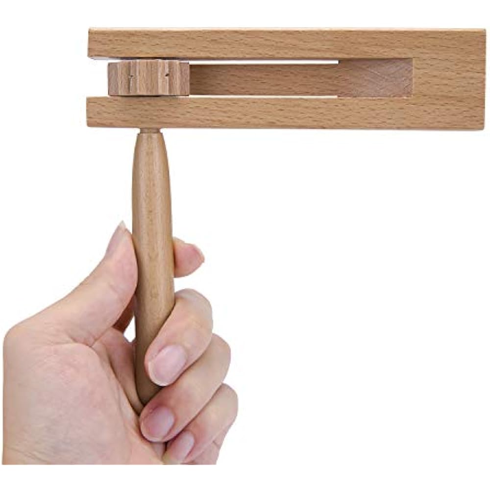 Traditional Matraca Toy Wooden Spinning Rattle Ratchet Noise Maker