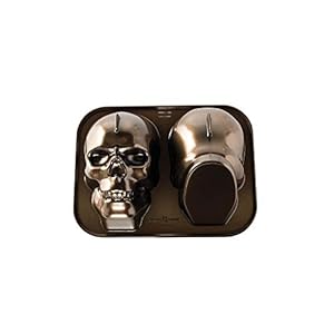 Nordic Ware Haunted Skull Pfanne