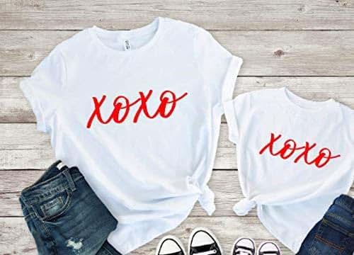 Yimoya Women's Cheetah Print Valentine Shirt - Buffalo Plaid Heart XOXO Graphic Tee, Grey, Size L
