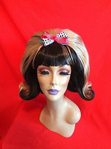 Amazon Com Tracy Turnblad Wig No Hair Bow 1960s John Waters