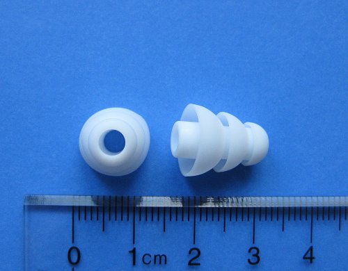 6 Small (S) White Triple Flange Replacement Eartips Earbuds for Monster Beats Dr. Dre Tour, Powerbeats, urBeats 2.0, HeartBeats 2.0 (Lady Gaga), DiddyBeats and Turbine Pro, Gratitude, DNA, Diesel VEKT