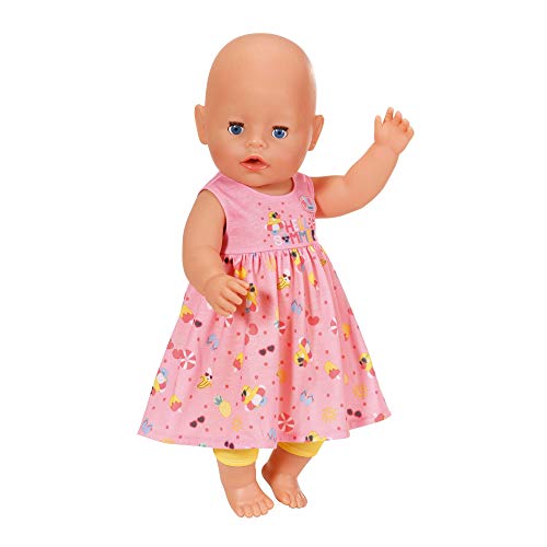 BABY born 829424 4 Jahreszeiten Outfit Set mit 2 Kleidern, 4 Hosen, Regencape und Wintermantel, für 43 cm Puppen – Bild 4