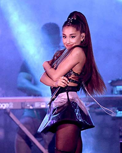 Amazoncom Ariana Grande An American Singer Songwriter