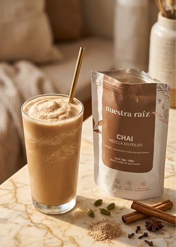 Nuestra Raíz | Chai Latte en polvo ingredientes 100% Naturales y Órgánicos | 100 gr | Sin Azúcar, Sin Lácteos, Sin Saborizantes, Sin Glúten, Sin Conservadores, Sin colorantes | Mezcla de Jengibre Orgánico, Canela de Ceylán Orgánica, Cardamomo, Clavo, Nuez Moscada y Pimienta Orgánica | Hecho en México
