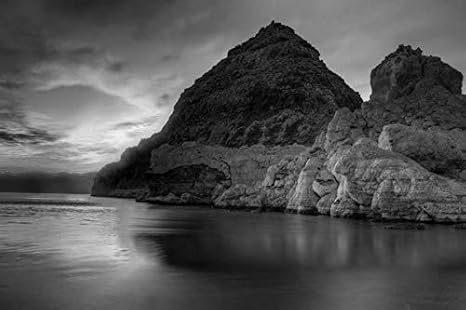 Amazon 黒と白 アート印刷 キャンバス壁紙 湖 赤い空 雲 山 岩 部屋飾り背景絵画 キャンバス写真 壁紙ポスター はがせるシール式 写真 絵画 壁飾り 60cmx40cm ウォールステッカー オンライン通販
