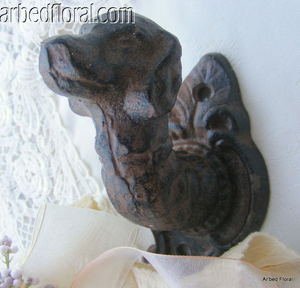 dog head leash holder