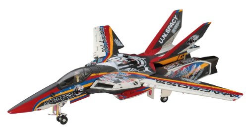 Hasegawa 1/72 VF-1 Valkyrie Macross 30th anniversary of the coating machine 65823