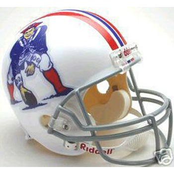 UPC 095855985190, NFL Riddell New England Patriots White 1965-1981 Throwback Replica Full-Size Helmet