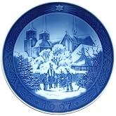 Royal Copenhagen Annual Hand Decorated Christmas Plate 1997