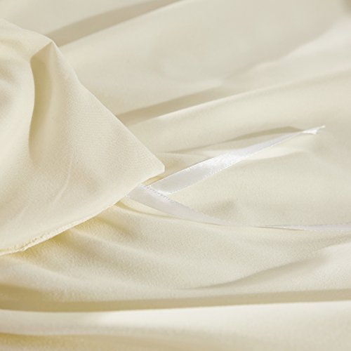 OAITE Duvet Cover,Protects and Covers your Comforter/Duvet Insert,Luxury 100% Super Soft Microfiber,King Size,Color Cornsilk,3 Piece Duvet Cover Set Includes 2 Pillow Shams