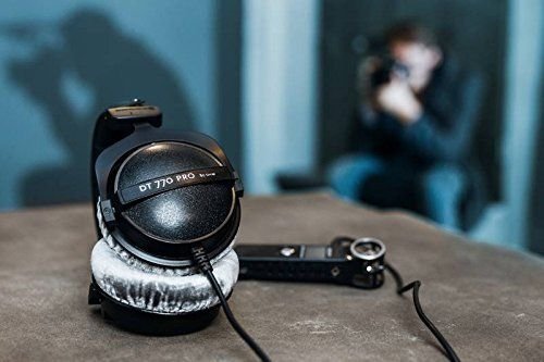 beyerdynamic DT 770 PRO 80 Ohm Studio Headphone