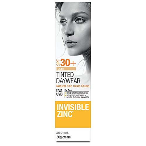Invisible Zinc Tinted Daywear SPF 30 in Light