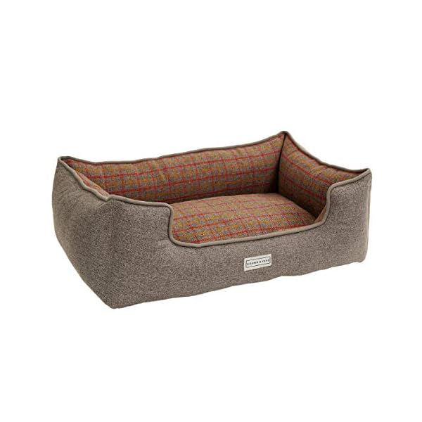 Hound & Yard Deluxe Dog Bed in Country Tweed with Removable and