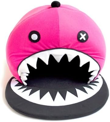 KOJIMA Design-Cute Cozy Magenta Pirates Shark Perfect for your adorable pets 42 × 42 × 35cm / 16.5 "× 16.5" × 12.6 "