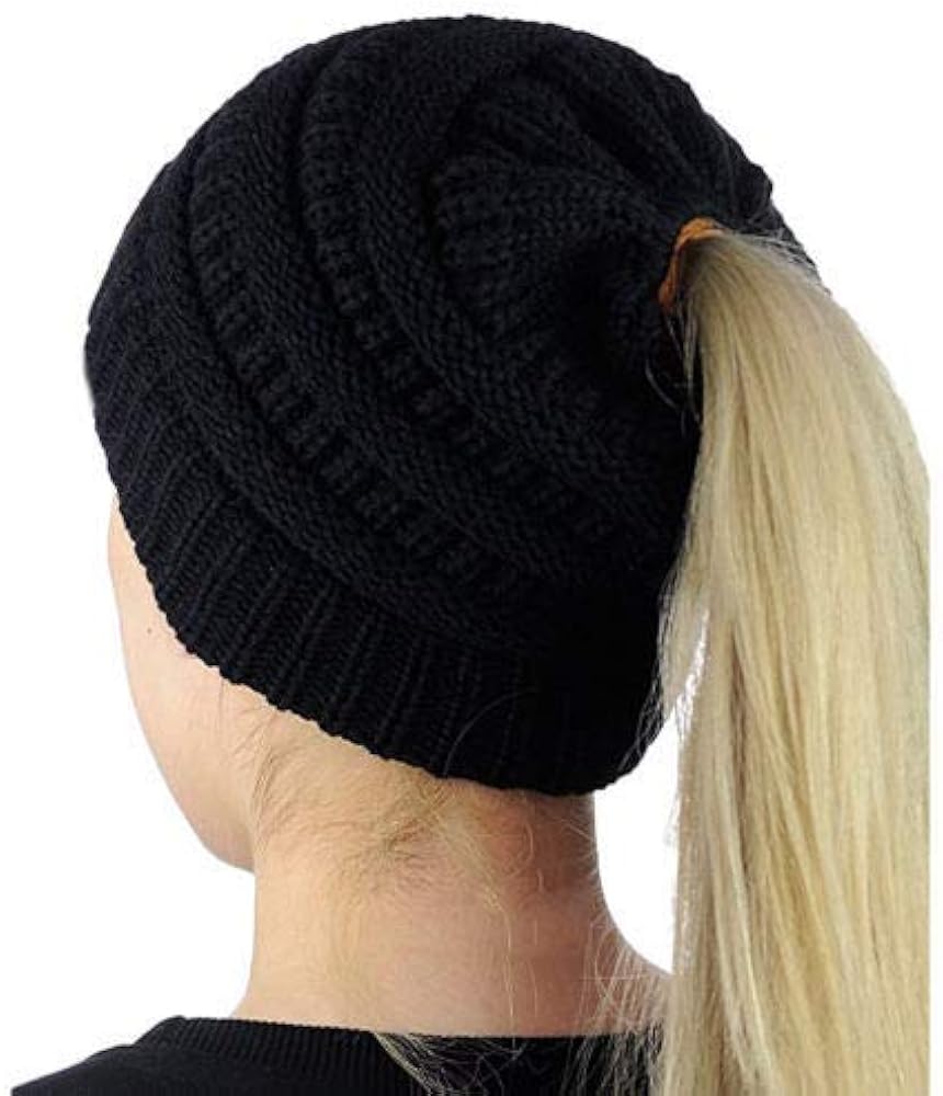winter hat with ponytail hole