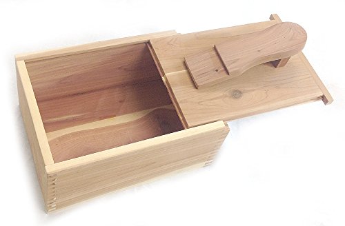 Cedar Elements Shoe Shine Box