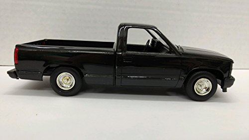AMT 6159 1992 Silverado Sportside 1:25 Scale Built-up Plastic Promo - Onyx Black