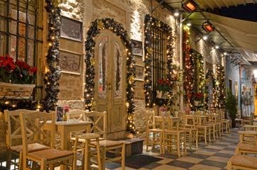 Street Cafe in Xmas Night Tables Chairs ligths Chess Road (75113705), canvas, 80 x 50 cm