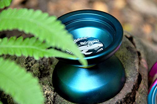 MAGICYOYO Professional Yoyo Shark Honor N12 Yoyo Long Time Spinning Yoyo, Sand Blasted Finish Yoyo with 12 Yoyo Strings, 1 Yoyo Holster, 1 Yoyo Glove (Blue)