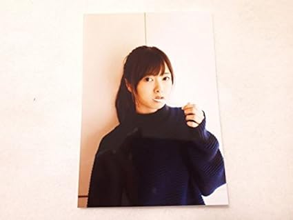 Amazon 乃木坂46 白石麻衣 ニット 歯磨き 写真 L版 写真集 生写真