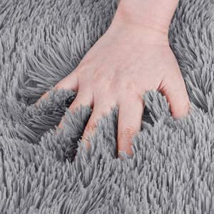 bedee Wohnzimmer Teppich Grau Kunstfell Teppich, Super Weich Shaggy Teppiche für Wohnzimmer Schlafzimmer Kinderzimmer Auto Esszimmer Kindermatte Bettvorleger ( 80x150cm)