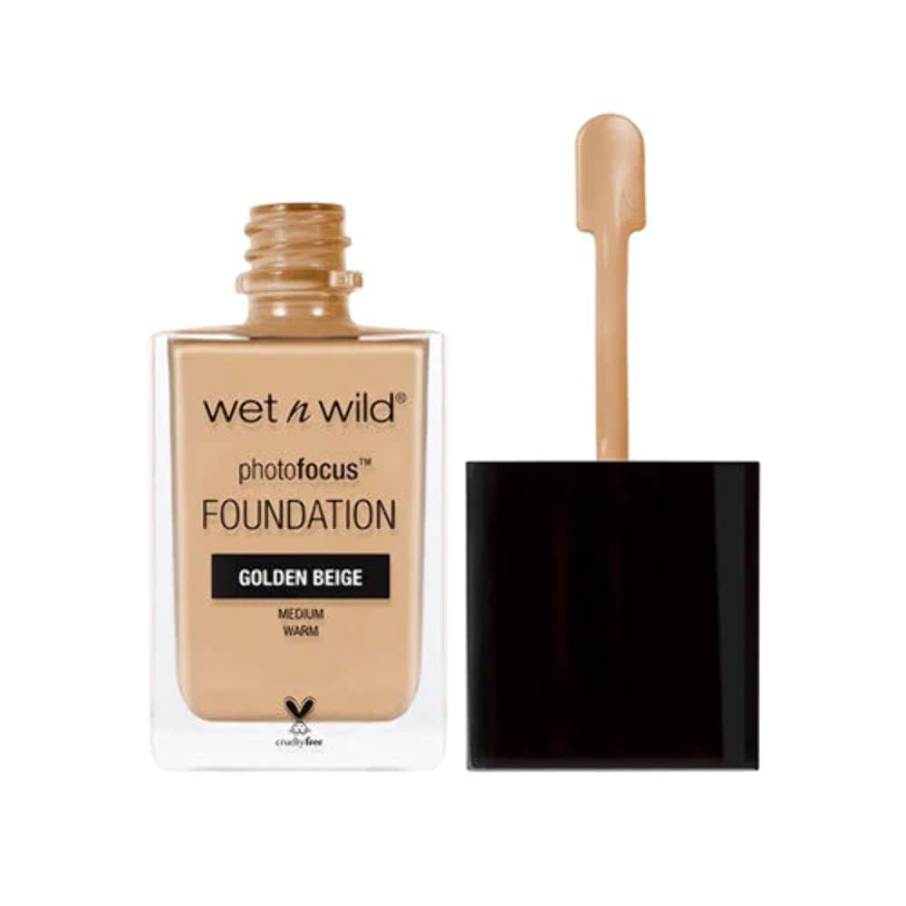 Wet n Wild Photo Focus Matte Foundation, Buildable High-Performing Liquid Makeup, Flash-Proof No White Cast and Pore-Blurring Finish, Golden Beige