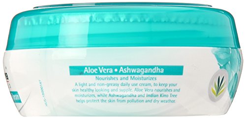 himalaya nourishing skin cream with aloe vera and winter cherry
