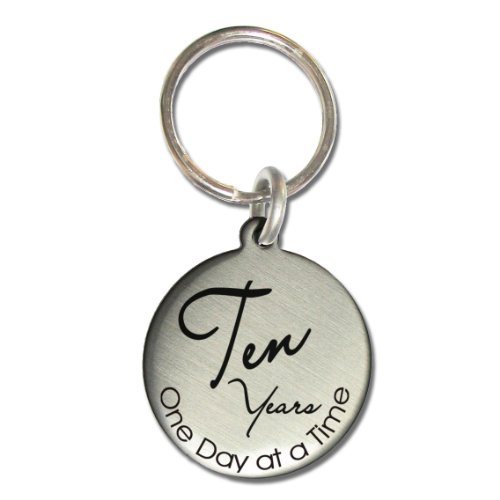 10 Year Vintage Style AA Alcoholics Anonymous NA Narcotics Anonymous Clean and Sober Birthday Medallion Keychain