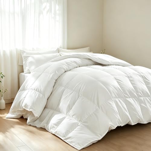 Martha Stewart Hotel Luxury Comforter