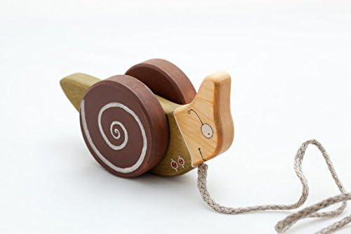 Pull-Along Hand-Crafted Birch Wood Non-Toxic Snail Toy, Green