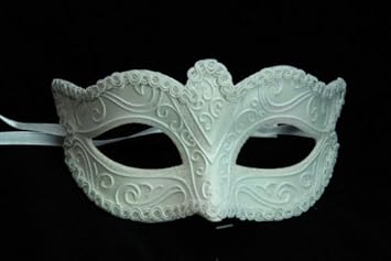 Amazon Com New Laser Cut Masquerade Halloween Ballroom Mask Elegantly Detailed And Decorated W Glitter Lining Facial Masks Beauty