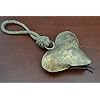 Handmade-Animal-Farm-Heart-Rusty-Iron-Metal-Bell-with-Rope