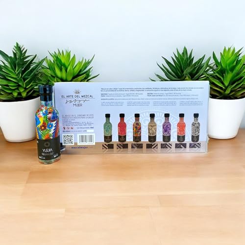 YULIIA Kit Estuche con 7 Botellas a Base de Mezcal - Incluye Espadín, Tepeztate, Tobalá y Sabores Maracuyá, Coco, Café y Jamaica, 50ml c/u