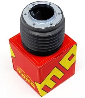 Momo Steering Wheel Hub Bm W 6 Amazon Co Uk Car Motorbike