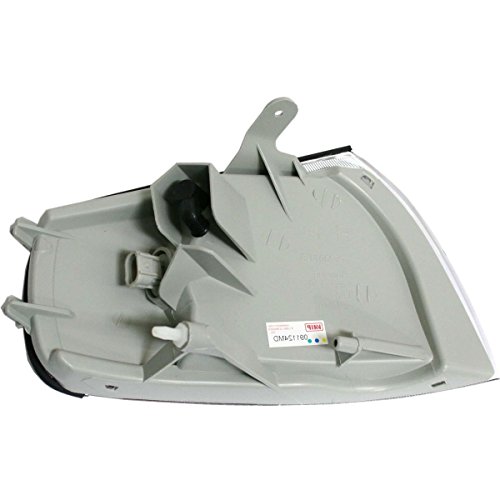 image for DAT AUTO PARTS DAT 95-96 TOYOTA CAMRY PARKING LIGHT ASSEMBLY CORNER OF