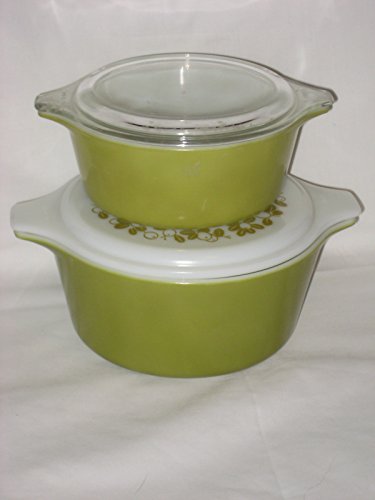 Click Here to See More Images 4 Piece Set - Vintage Pyrex Verde Green 1 1/2 Quart & 1 1/2 Pint Casserole Baking Dishes