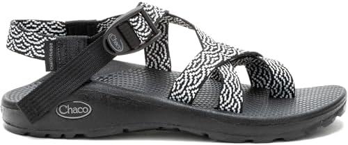 Amazon.com | Chaco Women's Z/2 Classic Sandal, Black, 5 Wide