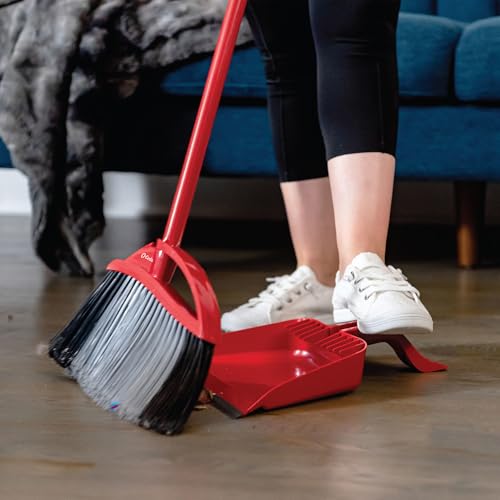 O-Cedar Pet Pro Broom with Step-On Dustpan | Remove 99% with One Sweep | DustPan Removes 3 Times More Pet Hair | Quiet Cleaning Tool for Cat and Dog Owners