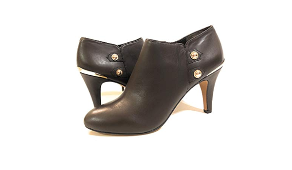 vince camuto vemmey booties