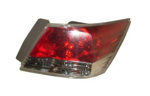 Eagle Eyes HD550-B000R Honda Passenger Side Rear Lamp