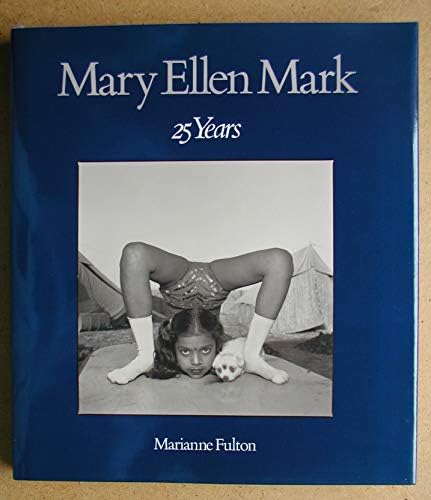 Mary Ellen Mark: An American Odyssey 1963-1999: Angelou, Maya
