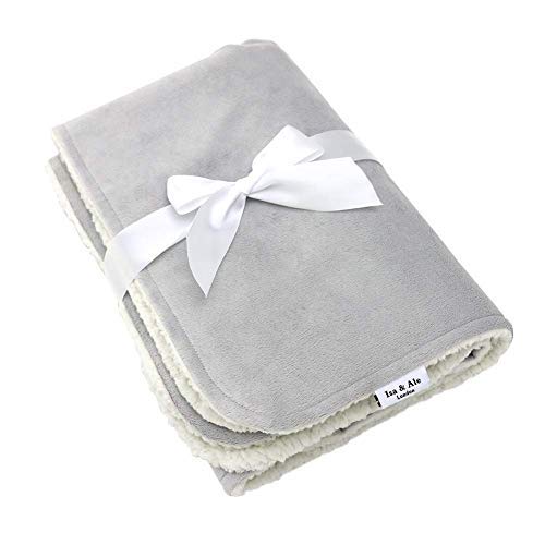 Isa & Ale LUXURY WARM WATERPROOF PET BLANKET - PREMIUM PLUSH SOFT SHERPA & MINK 70X100CM Roll over image to zoom in BEAUTIFUL WARM WATERPROOF PET BLANKET - PREMIUM PLUSH SOFT SHERPA & MINK 70X100CM