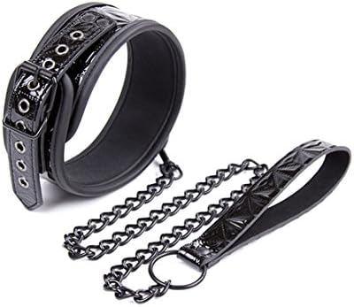 Runsmooth Leather Neck Collar with Leash Adjustable Diamond Texture Choker Necklace