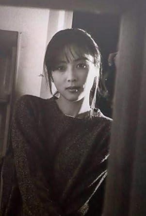 Amazon Co Jp Zard 坂井泉水 蒲池幸子 希少モノクロプロマイド 他 L判写真 24枚 アップ お楽しみ ホーム キッチン