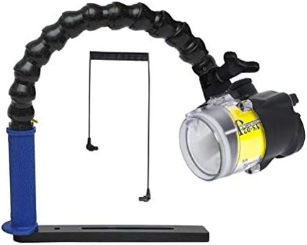 Sea & Sea YS-D2 Strobe - Mounted on a Uni-Tray Flex Arm Set Light Set