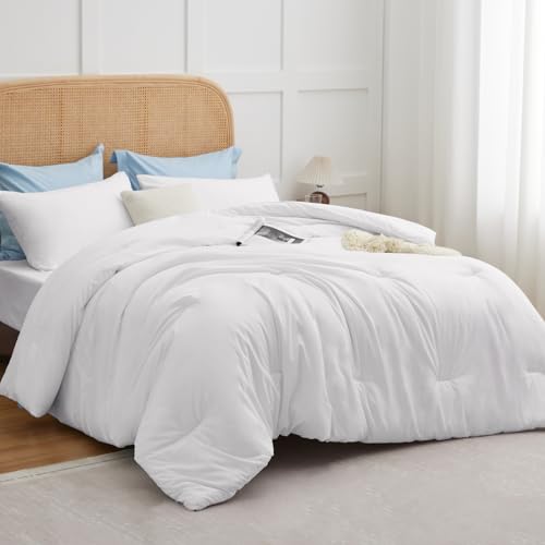 CozyLux White Full Size Comforter Set, 3 Pieces Solid Breathable Quilted Style Bedding Sets, Luxury Fluffy Soft Bed Set with Down Alternative Comforter for All Season (1 Comforter & 2 Pillowcases)