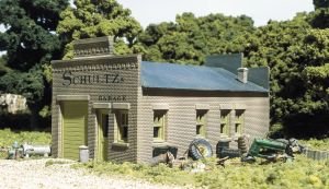HO KIT DPM Schultz's Garage
